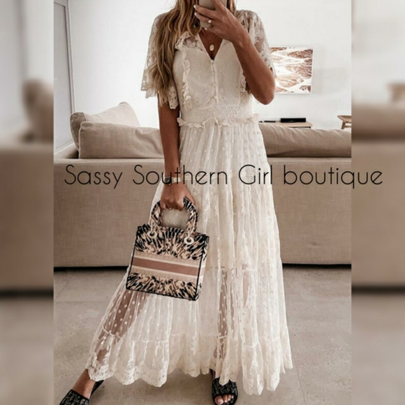⭐🆕 Boho White lace maxi dress - Picture 8 of 14